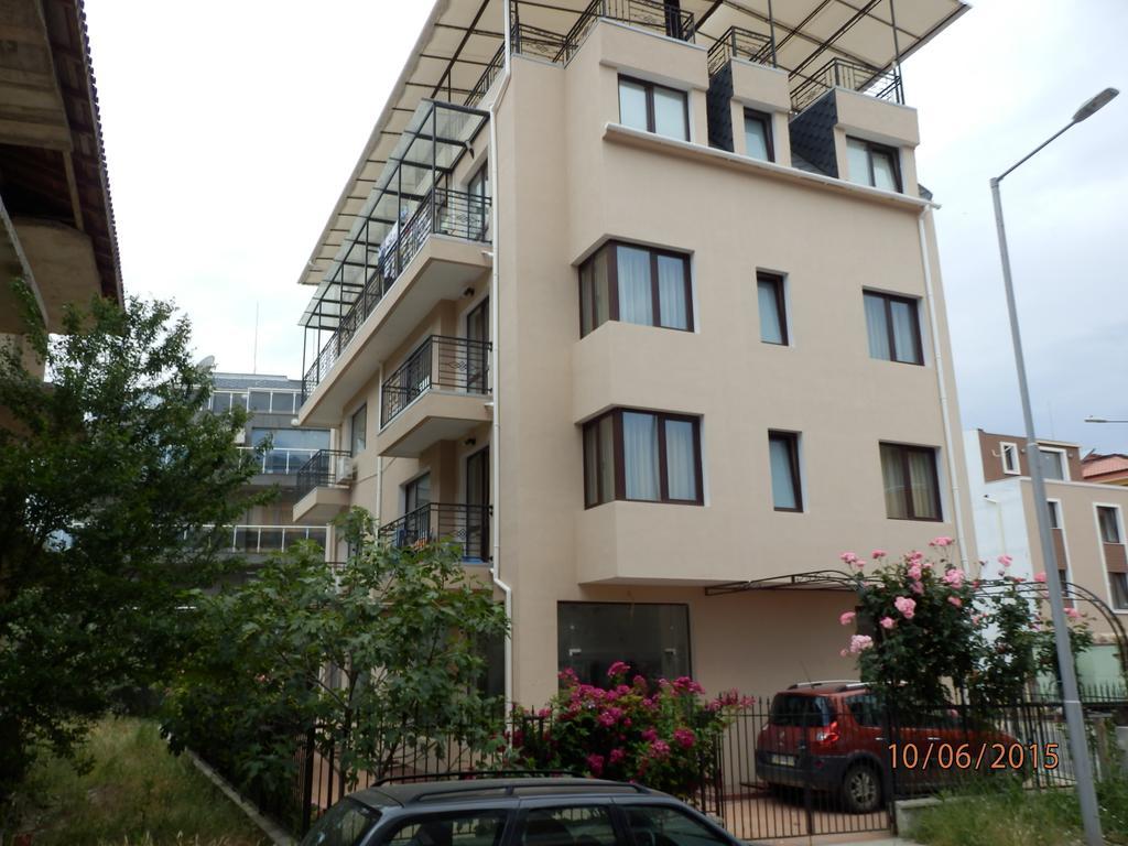 Flowers Apartments Nesebar Ruang foto