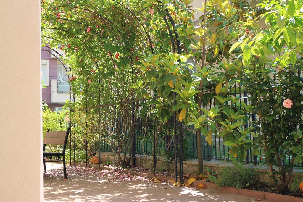 Flowers Apartments Nesebar Bagian luar foto