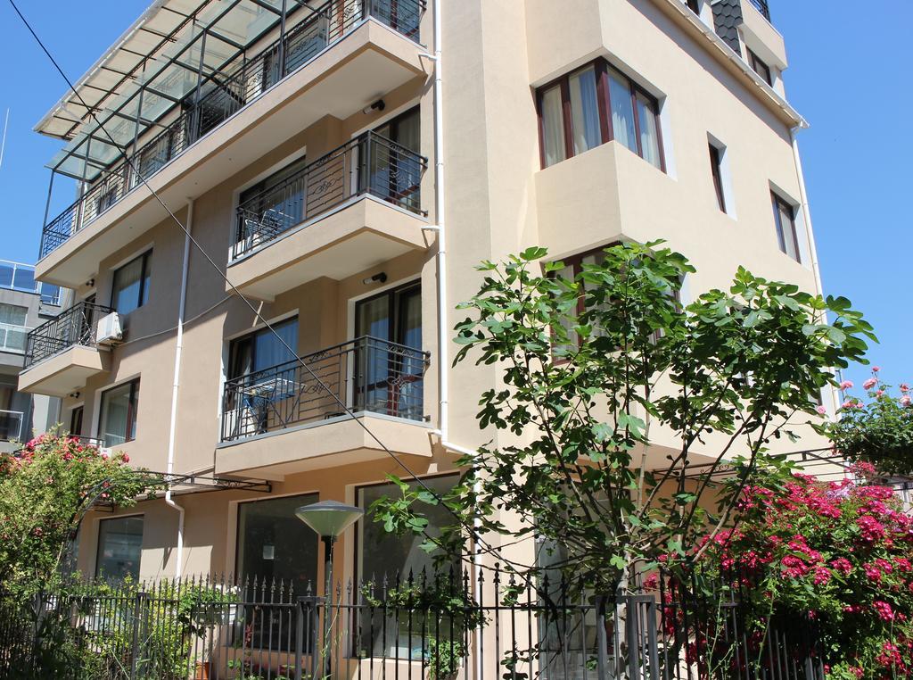 Flowers Apartments Nesebar Bagian luar foto