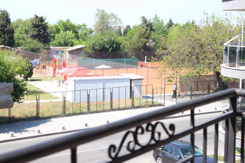 Flowers Apartments Nesebar Bagian luar foto